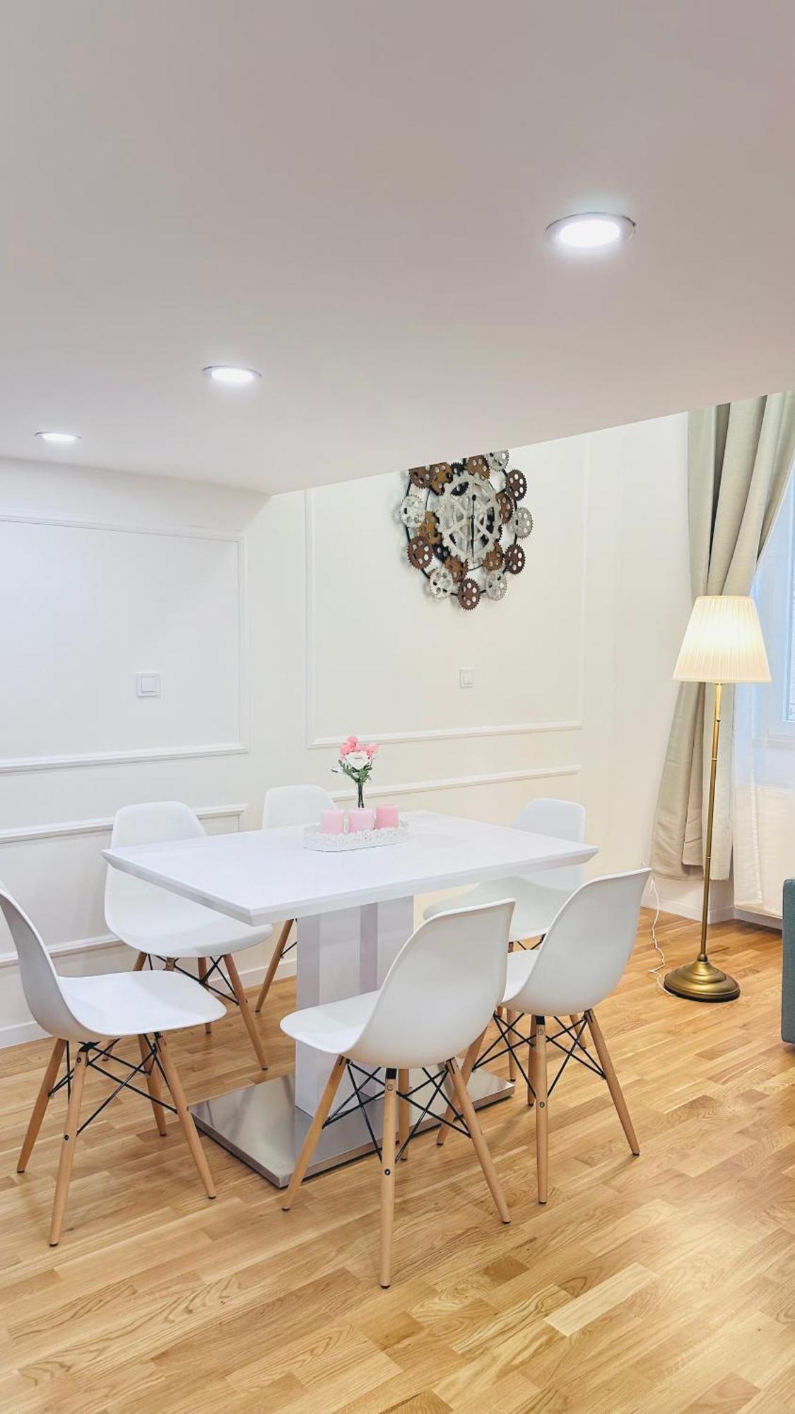 Jozsef 65 Apartment Budapest Bagian luar foto